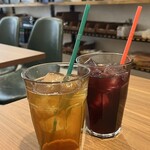 イタリア食堂 PACE - 自家製レモネード、ぶどうジュース