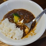 キッチン ブルー グローブ - ご飯を乗せてのワンプレート