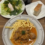イタリア食堂 PACE - 鶏もも肉のトマト煮込みカチャトラ風