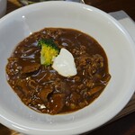 キッチン ブルー グローブ - ビーフストロガノフのアップ