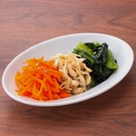 キムチの2種盛り合わせ/ナムルの3種盛り合わせ