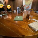 楽風 - お一人様も落ち着く丸テーブル