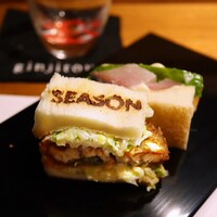 シーズン - 鰻カツバーガー＆鯖サンド