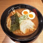 金澤濃厚豚骨ラーメン 神仙 - 