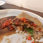 居酒屋 鳴門屋 - 中に、ネギとこんにゃく、鯛の切り身