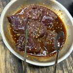 ホルモン・ステーキ・スタミナ料理 福富 - 焼きレバ。今日はレバだけで何g食べたのだろう…