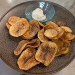 焼肉居酒屋おにやんま - インカのめざめポテトチップスと蟹味噌クリーム