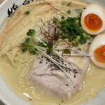 鶏白湯らーめん 鶏神 - 