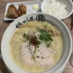 鶏白湯らーめん 鶏神 - 