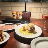 カルネジーオ イースト - 