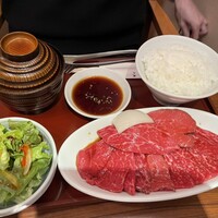 焼肉 しんうち 神楽坂 - 