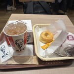 ケンタッキーフライドチキン - 和風チキンカツバーガーセット、ビスケット、チキンクリームポットパイ（数量限定）