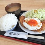 肉匠 まるみや - チャーシューエッグ定食