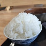 肉匠 まるみや - マンガ盛りのご飯