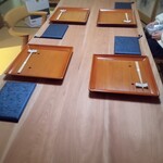 手打蕎麦 こより - 畳敷きテーブル席