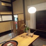 手打蕎麦 こより - テーブル席