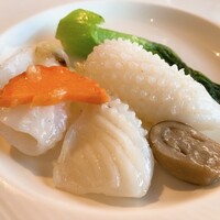 皇家龍鳳 - イカと野菜の塩炒め 