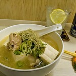 tell me キッチン - 鶏スープの湯豆腐