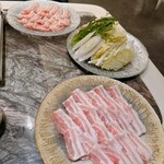 創作料理と宝石鍋しゃぶしゃぶ 宝泉 - 