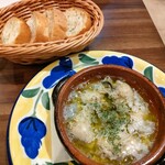 モーゼ - 牡蠣のアヒージョ