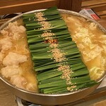 博多もつ鍋 前田屋 - もつ鍋2人前(みそ)　3586円