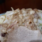 ラーメン 盛太郎 - アブラはちょいと繊維質？が含まれている、変わらずなもの。