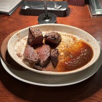 カルネジーオ イースト - 