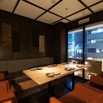 薩摩ごかもん - 内観写真:4F　6名様用個室×1卓　窓際