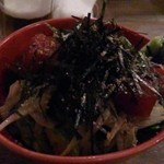 ワイン食堂 イナセヤ キッチン - 漬けマグロのゴロゴロサラダ(ハーフ)