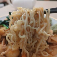 中国飯店 三田店 - 五目焼きそばの麺