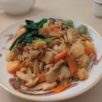 中国飯店 三田店 - 五目焼きそば900円+大盛200円