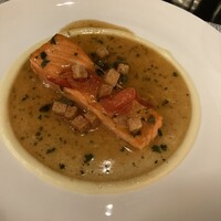 オールデイダイニング リモネ(リーガロイヤルホテル大阪) - メインディッシュはサーモンを