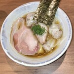 ジャパニーズ ラーメン 五感 - ワンタン醤油らぁめん