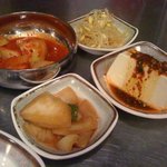 カントンの思い出 新大久保店 - パンチャン（おかず）