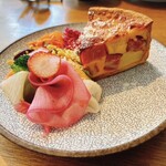MAISON INCO - ベーコンたっぷりキッシュ