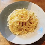 MAISON INCO - 白菜とツナとマイヤーレモンのペペロンチーノ