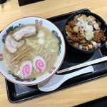 牛骨ラーメン だいざん - 