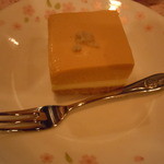 珈琲の詩 - 2014年5月　キャラメルのケーキは岩塩がきいて美味しい