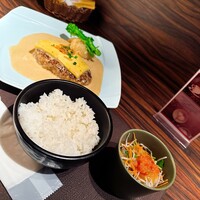 旬菜ステーキ処 らいむらいと - 【らいむらいと風チーズハンバーグ(200g)】(¥1680)
