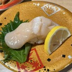 回転寿司 鮮 - 活ホタテ　一貫