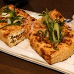 飲んべぇ食堂 らくだ屋 - 栃尾揚げ納豆