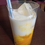 INDUS - マンゴーラッシー