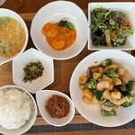 チャイナ食堂 龍福KITCHEN - 