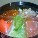 Odakyu OX - 料理写真:鮭(ルイベ漬)といくらの親子丼ぶり