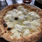 ピッツェリア　オオサキ - クアトロフォルマッジ