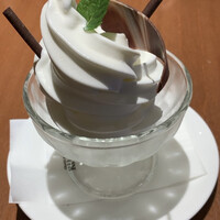 小岩井農場TOKYO  - 小岩井ソフトクリーム　850円