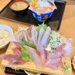 埼玉漁港 海鮮食堂 そうま水産 上尾店 - た〜っぷりのお刺身盛り、これで一人分です✨