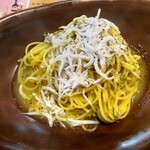 New York Garden Place hug - 