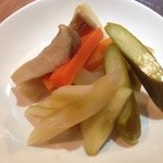 FISh - シードルビネガーを使った季節野菜のピクルス
