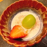 厨 花膳 - 杏仁豆腐